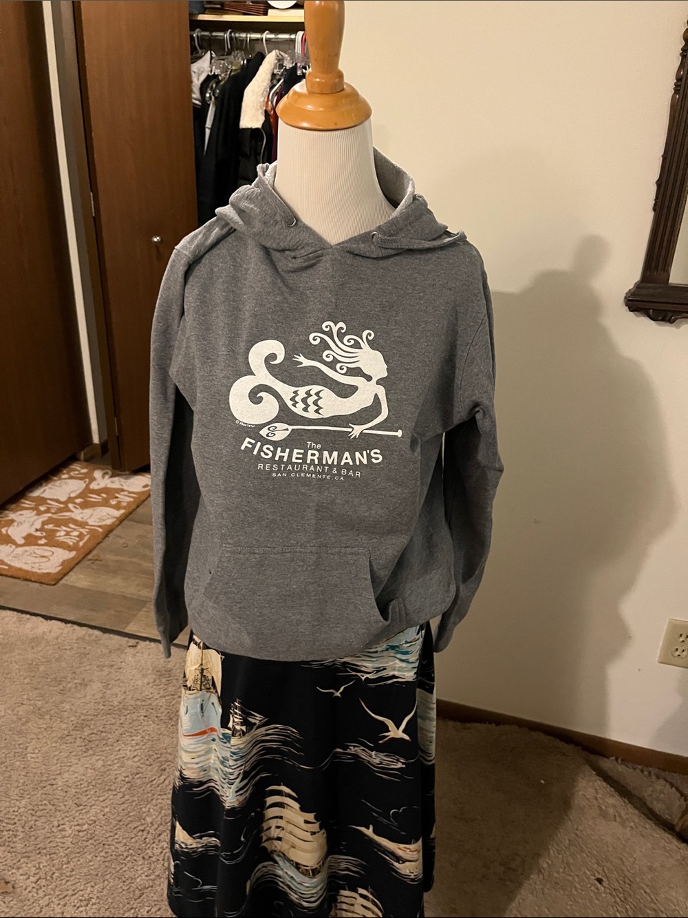 Gray Fisherman's Graphic Hooded Sweatshirt - Unbranded
